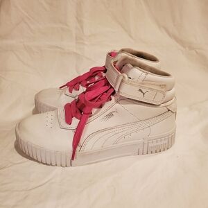 Puma Carina 2.0 Mid women's sneakers size 7